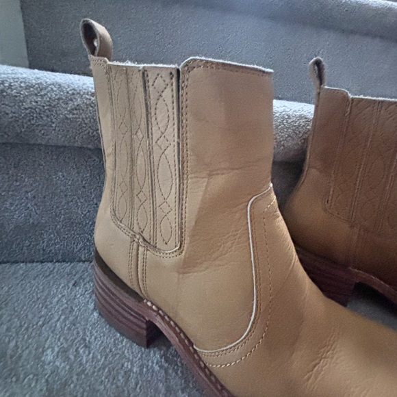 Frye Chelsea Boot - Picture 3 of 5